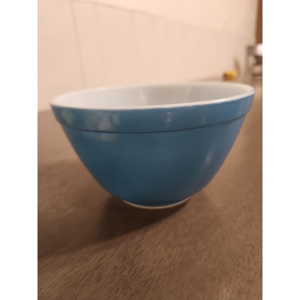 Vintage Pyrex #401 1.5 Quart Solid Blue Small Mixing Bowl Mid Century Kitchen
